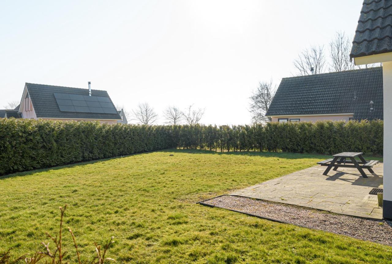 The Frisian Beach House Met Scandinavische Barrel Sauna Villa Tzummarum Exterior photo